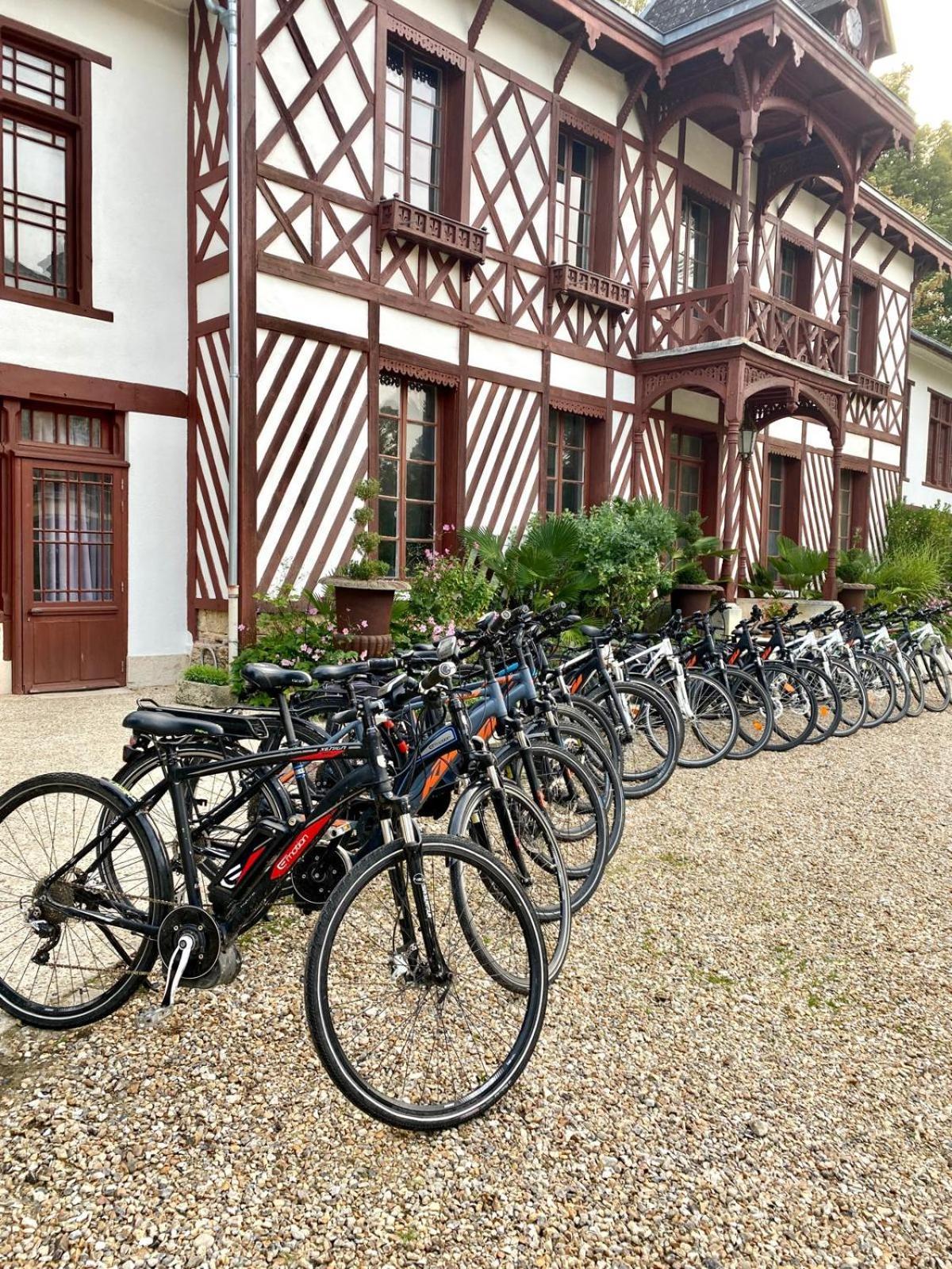 Chateau De La Bucherie Saint-Cyr-en-Arthies Bagian luar foto